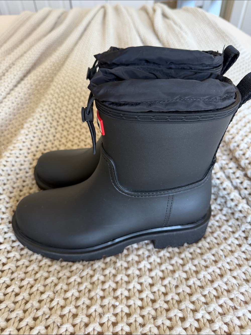 Hunter Cillian Lug Sole Bootie - Picture 7 of 10